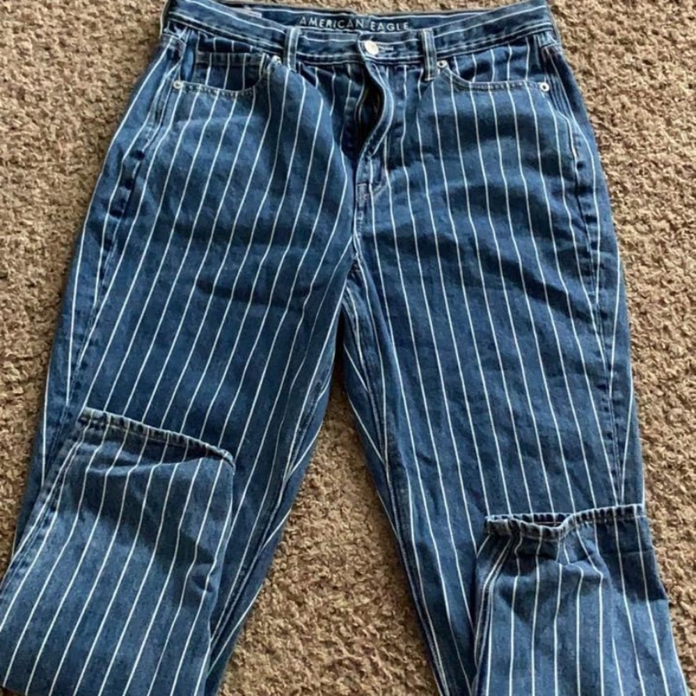 American Eagle mom jeans size 8